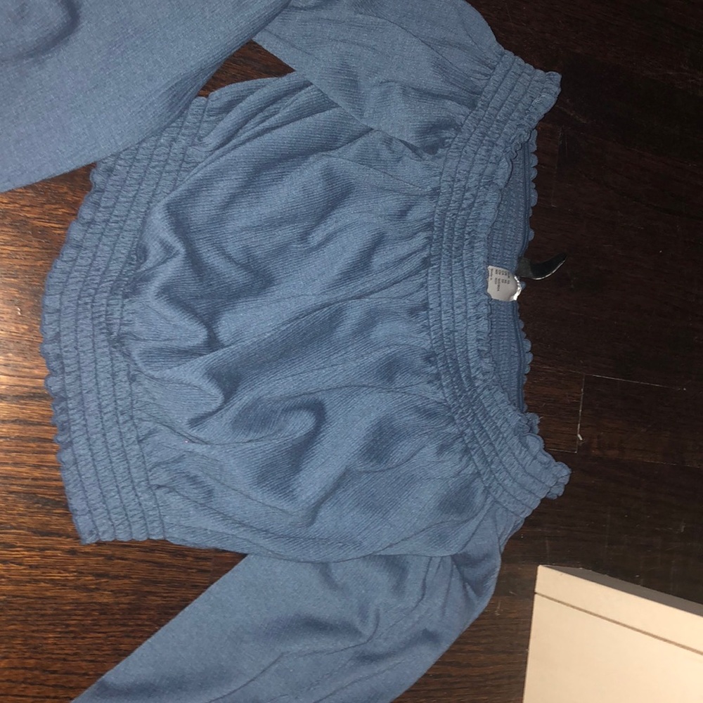 Off the shoulder navy blue h&m tee